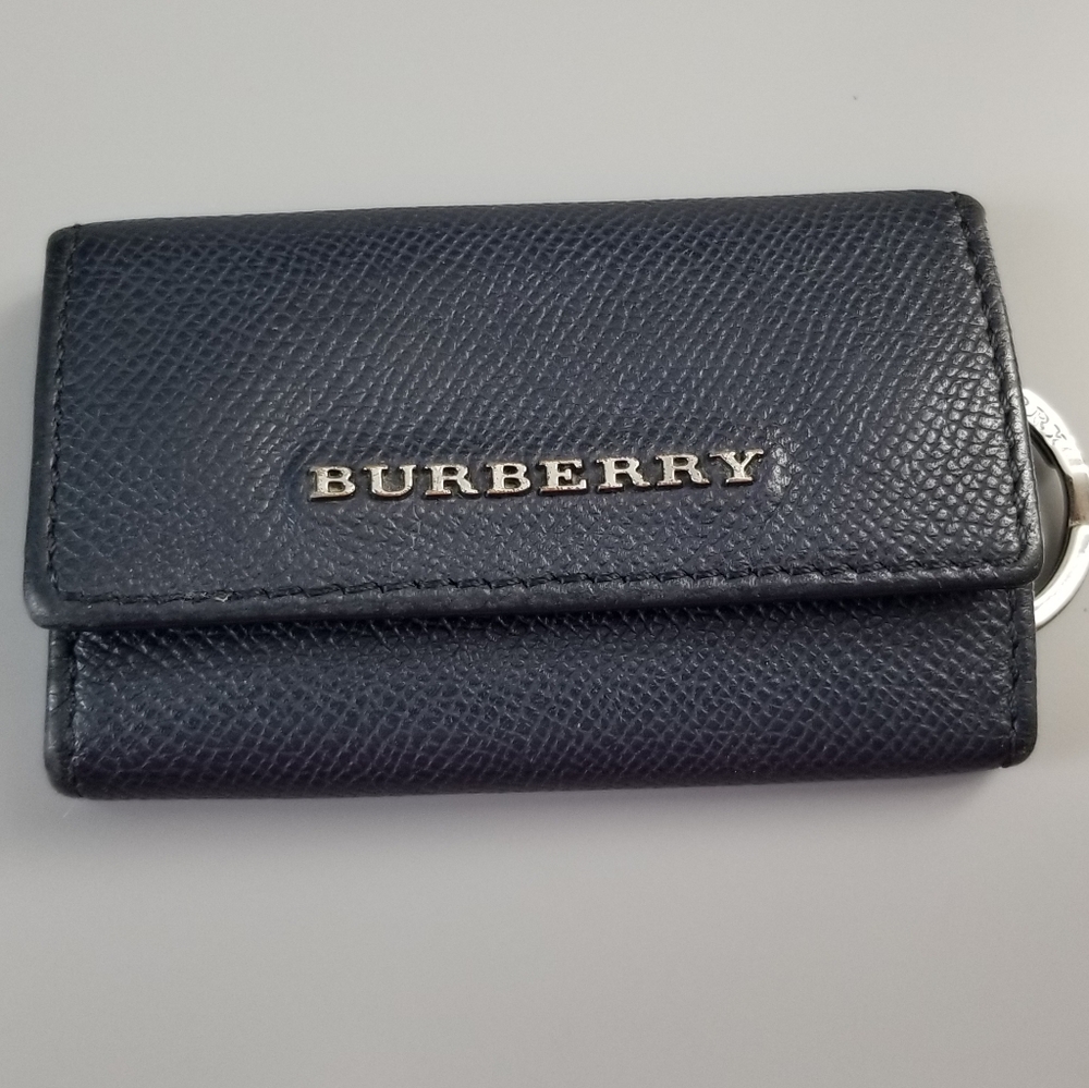 BURBERRY Beautiful Solid Dark Blue Key chain holder wallet